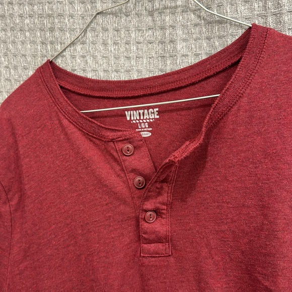 Old Navy Large (L) Men’s Casual Shirt with Collar Buttons - Burgundy - Picture 2 of 5